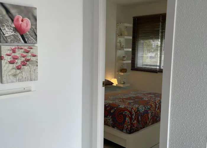 En Con Piscina Торремолинос