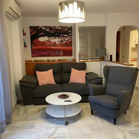 Apartment En Con Piscina