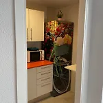 En Con Piscina Apartmán *