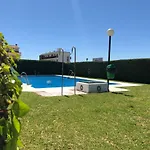En Con Piscina