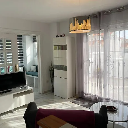 Lägenhet En Con Piscina *