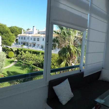 Apartamento En Con Piscina Torremolinos
