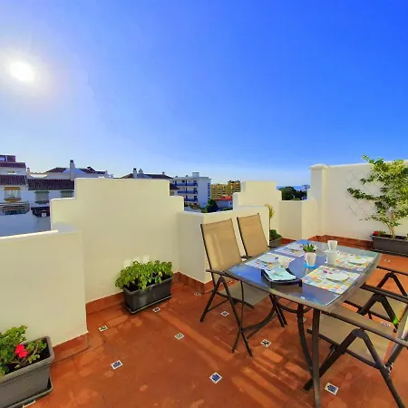 Apartamento En Con Piscina Torremolinos
